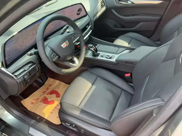 Cadillac CT5 2024