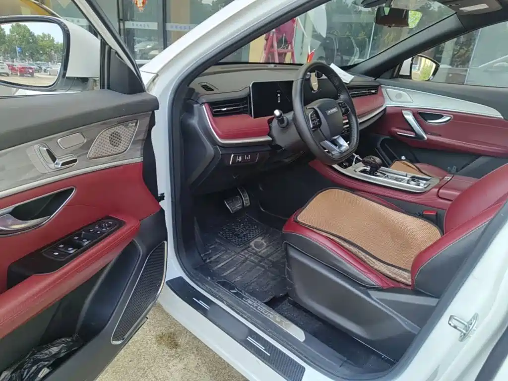 Jetour X70 PLUS 2022 — фото 16