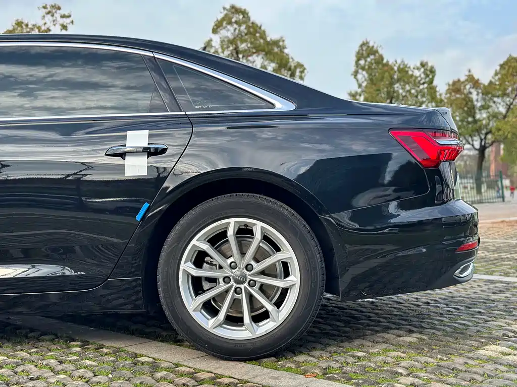 Audi A6L 2020 — фото 25