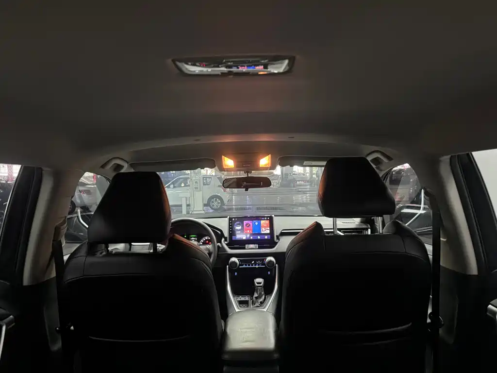 Toyota Wildlander 2022 — фото 15