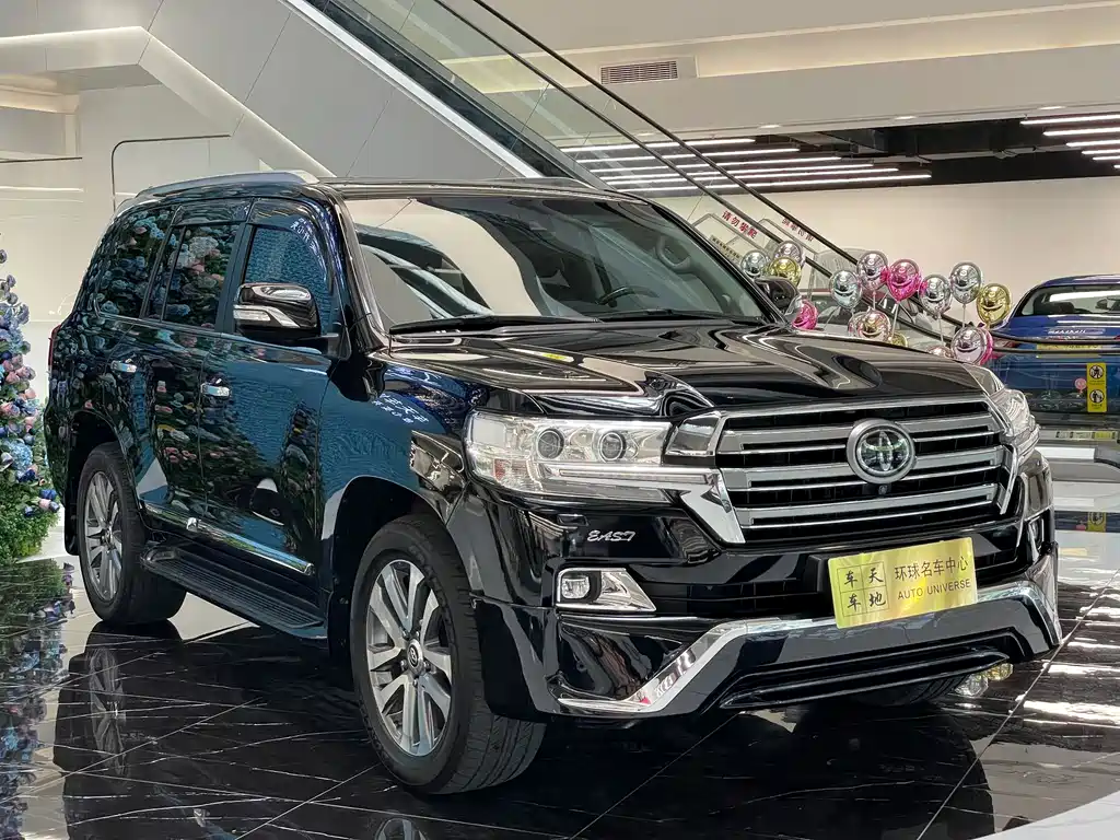 Toyota Land Cruiser 2019 — фото 3