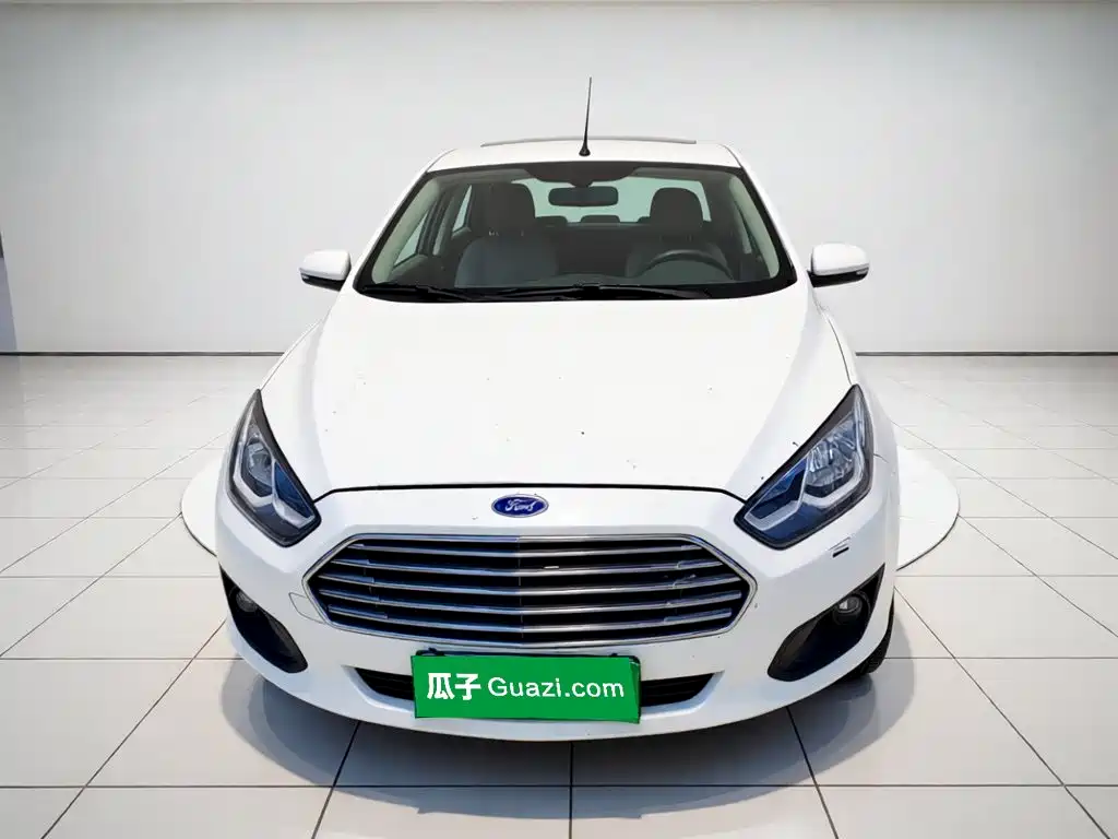 Ford Escort 2015