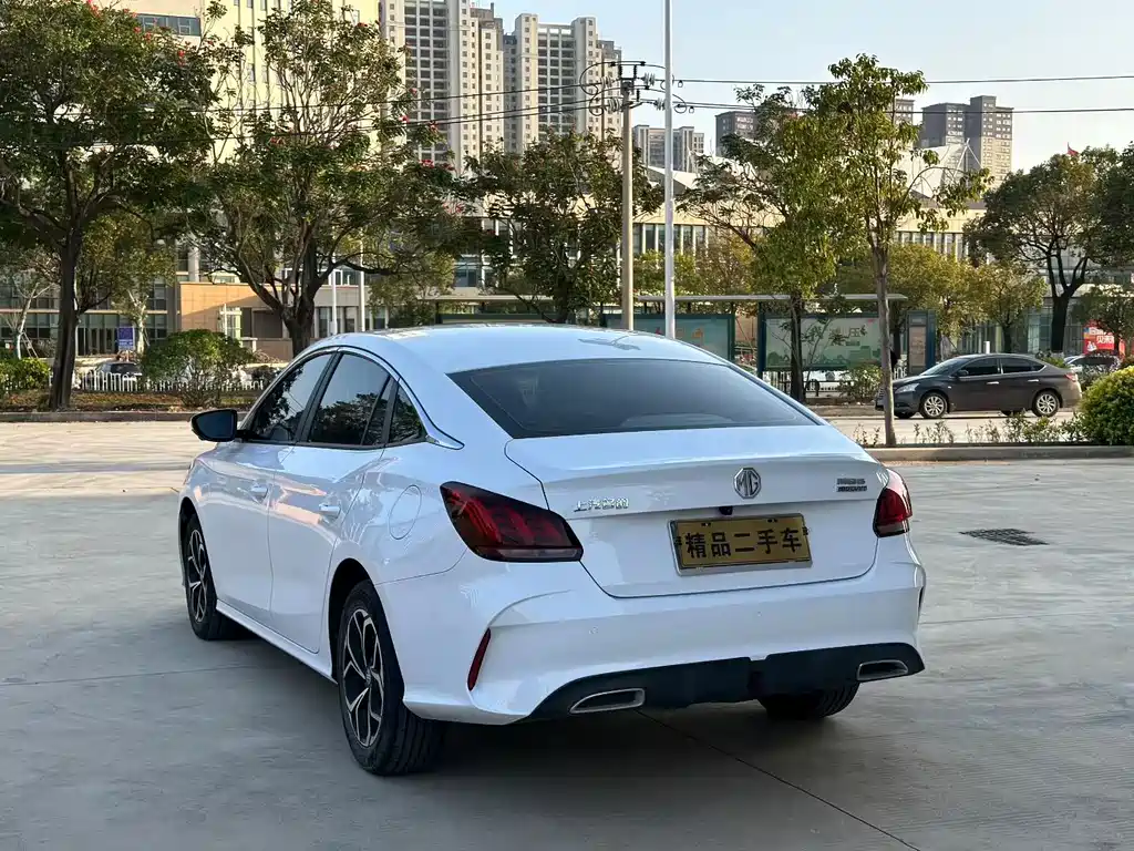 MG MG5 2022