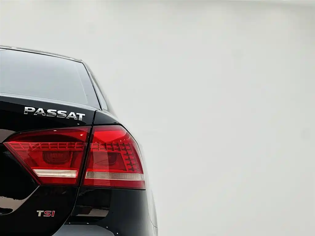 Volkswagen Passat 2015 — фото 11