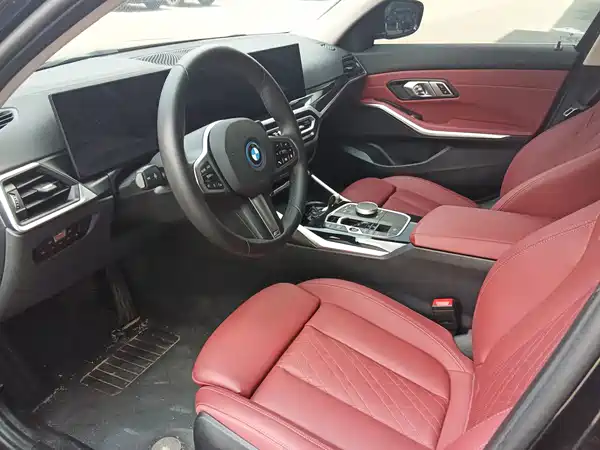 BMW i3 2024