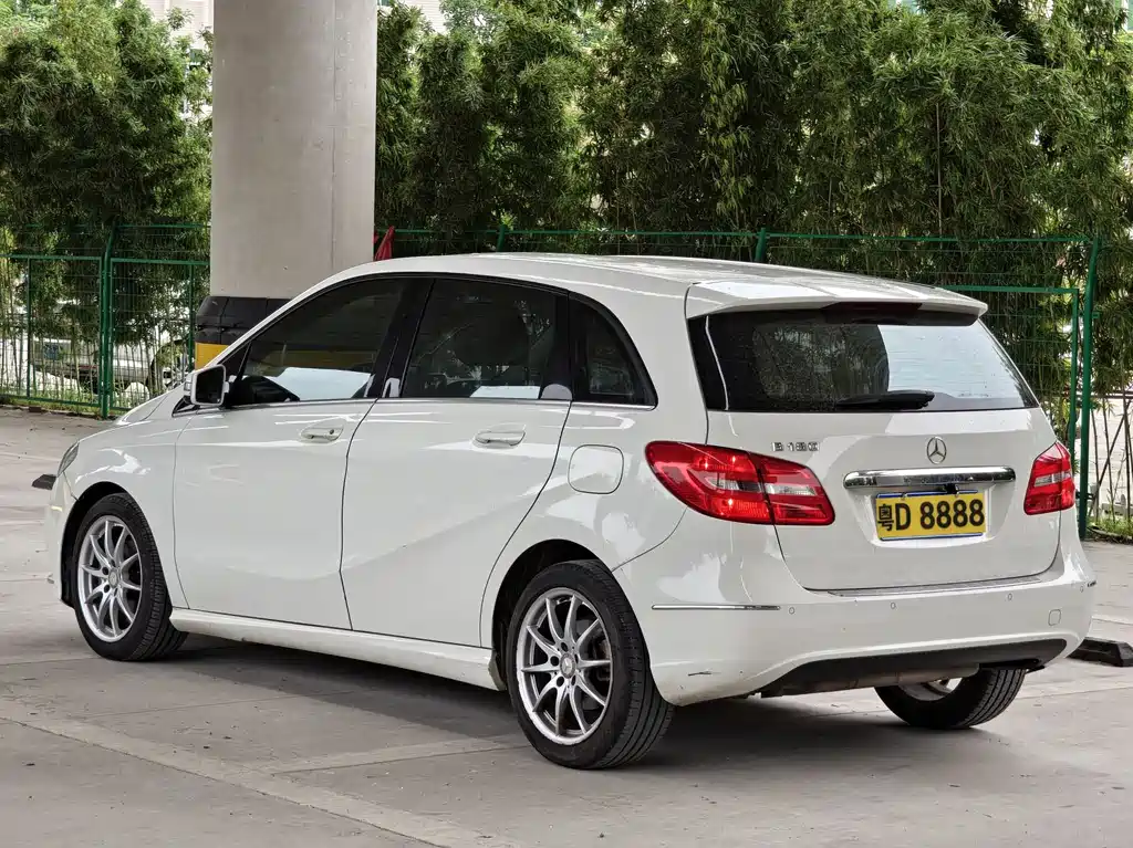 Mercedes-Benz B-Class 2013