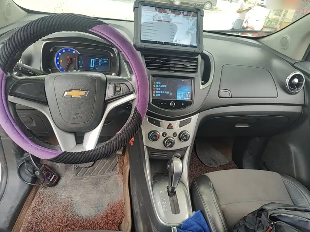 Chevrolet Trax 2015 — фото 10