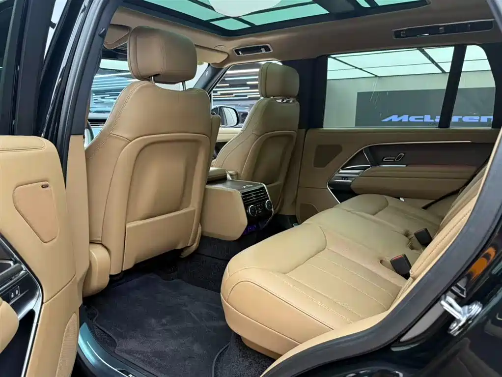 Land Rover Range Rover 2025 — фото 12
