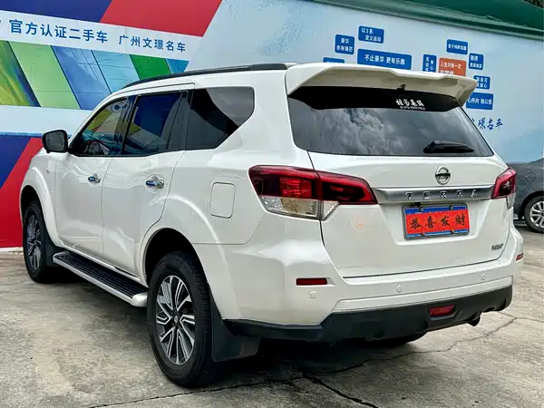 Nissan Terra 2020