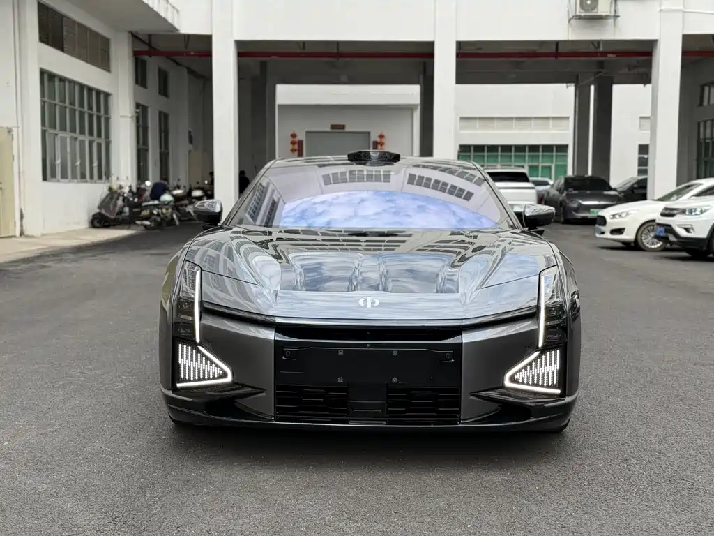 HiPhi Z 2023