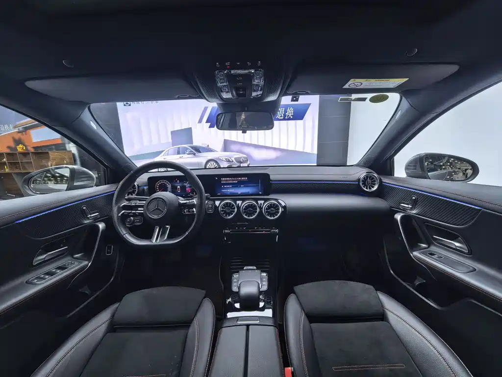 Mercedes-Benz A-Class 2023 — фото 16