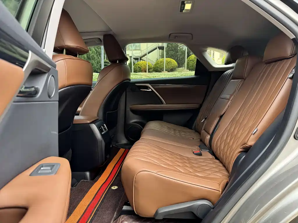 Lexus RX 2022 — фото 15