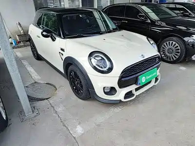 MINI MINI 2018