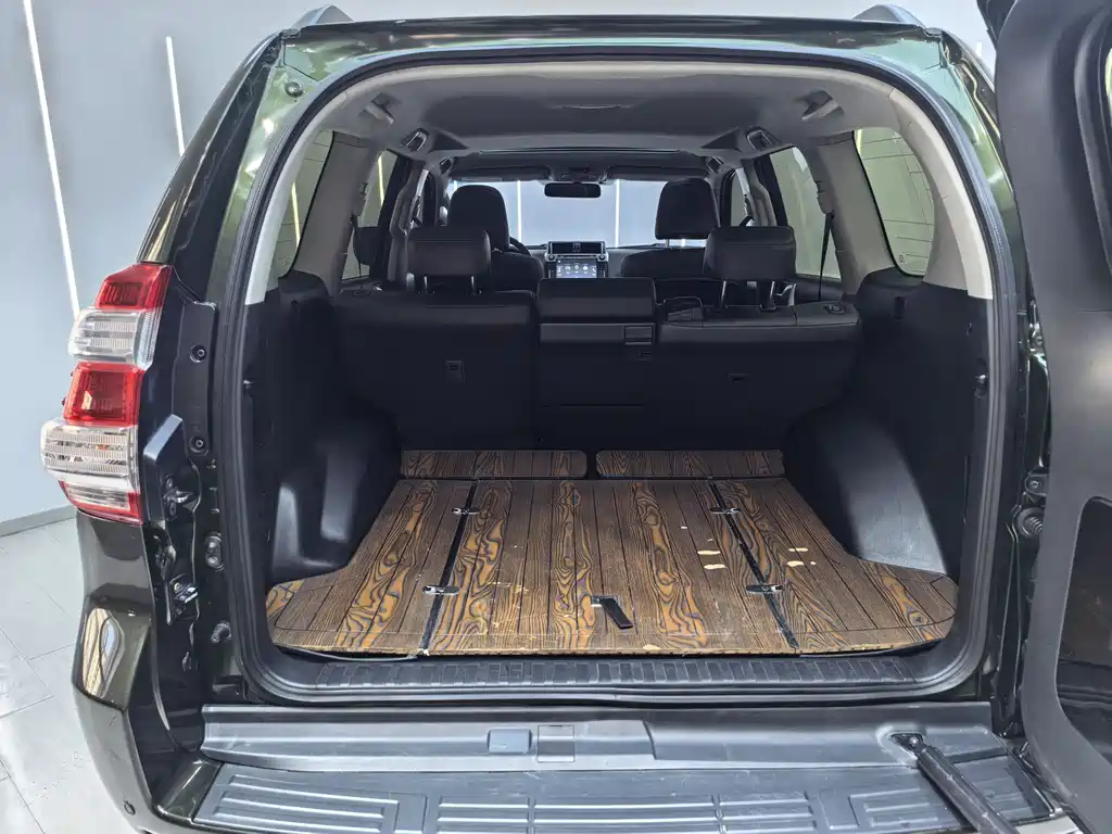 Toyota Prado 2016 — фото 16