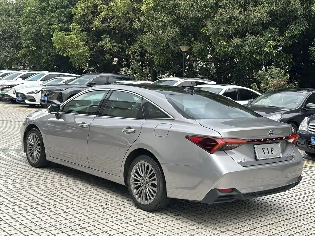 Toyota Avalon 2019 — фото 2