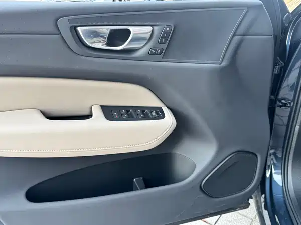 Volvo XC60 2026