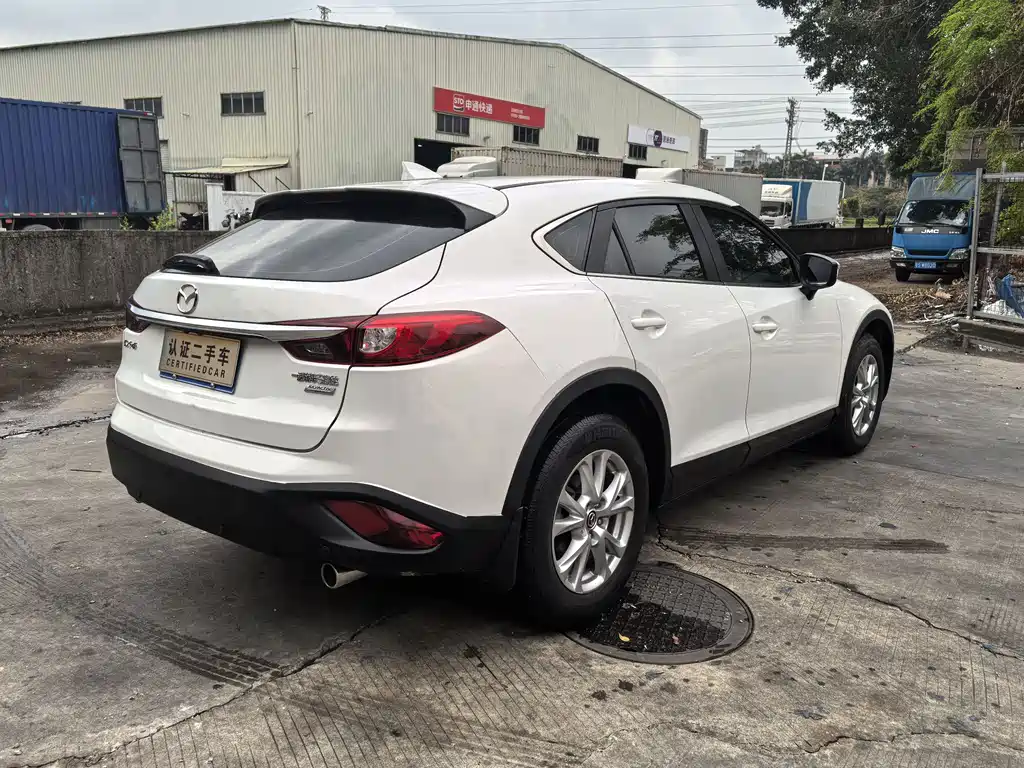 Mazda CX-4 2018 — фото 4