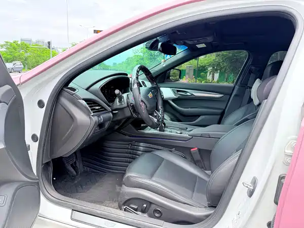 Cadillac CT5 2024