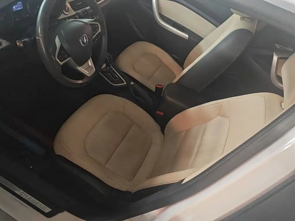 Changan Yuexiang V7 2017 — фото 7