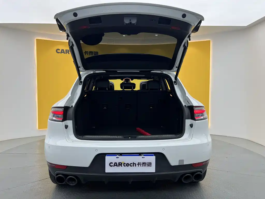 Porsche Macan 2021 — фото 27