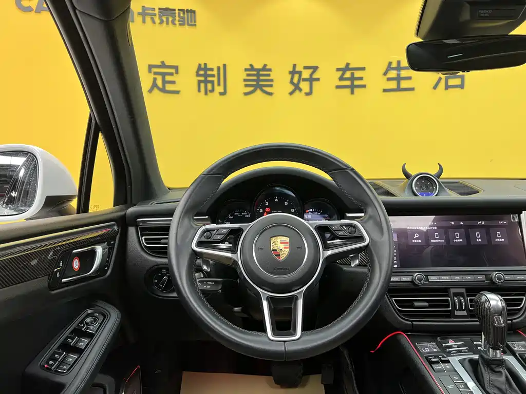 Porsche Macan 2021 — фото 12