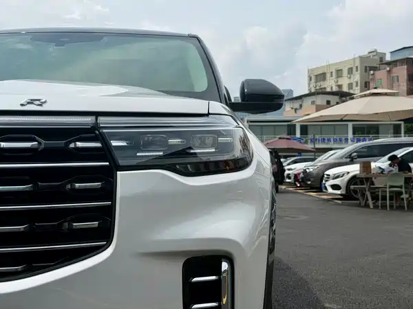 Ford Explorer 2023