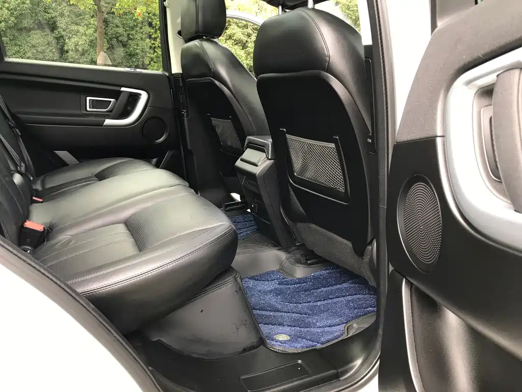 Land Rover Discovery Sport 2017 — фото 19
