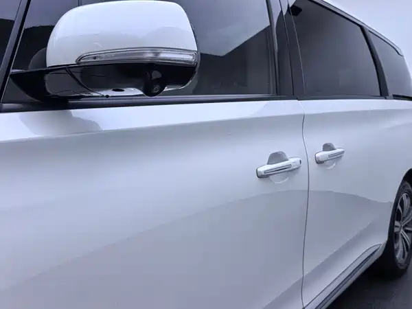 GAC Trumpchi M8 2018