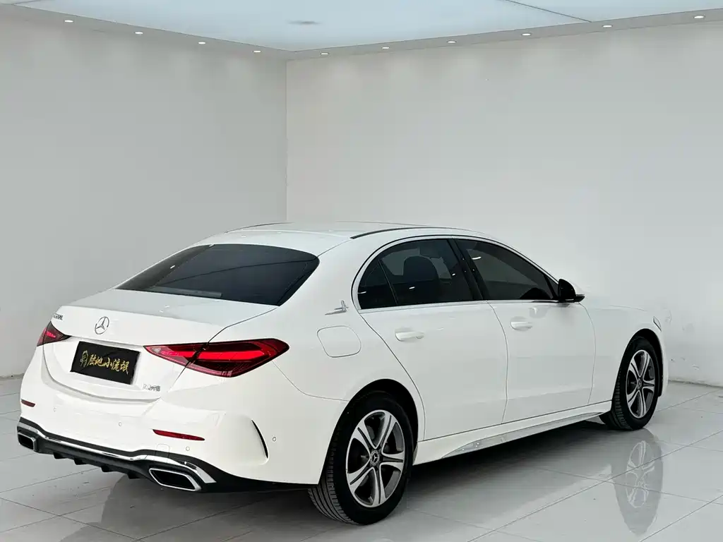 Mercedes-Benz C-Class 2022 — фото 9