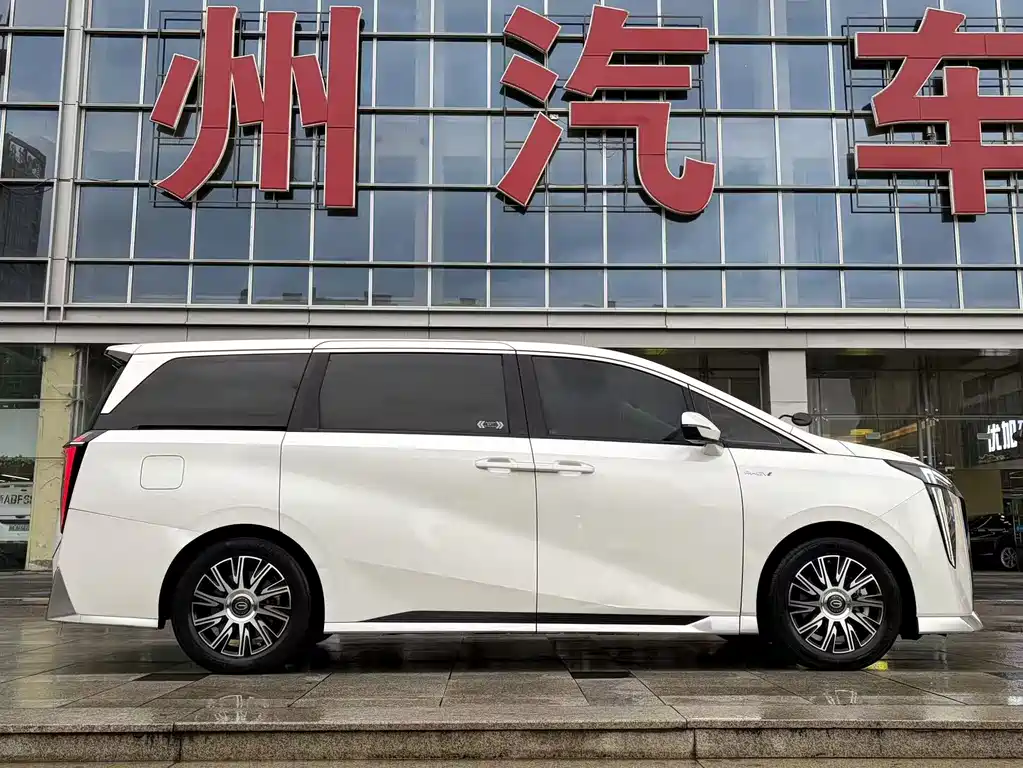 GAC Motor Trumpchi E9 2023 — фото 4