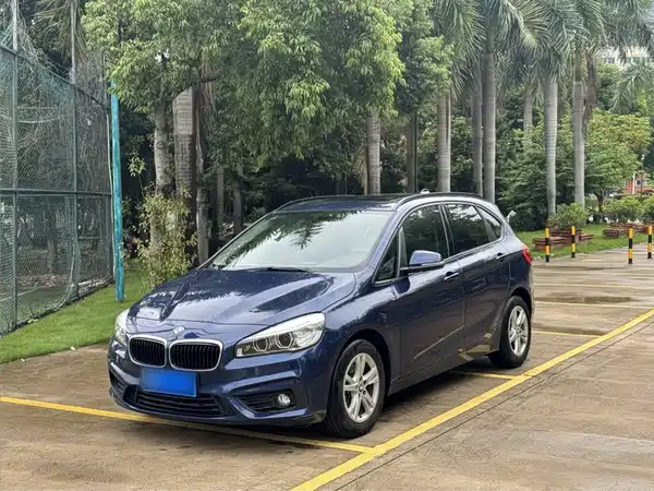 BMW 2 Series Station Wagon 2017