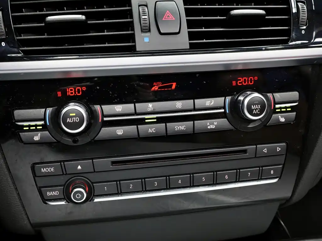 BMW X4 2015 — фото 16