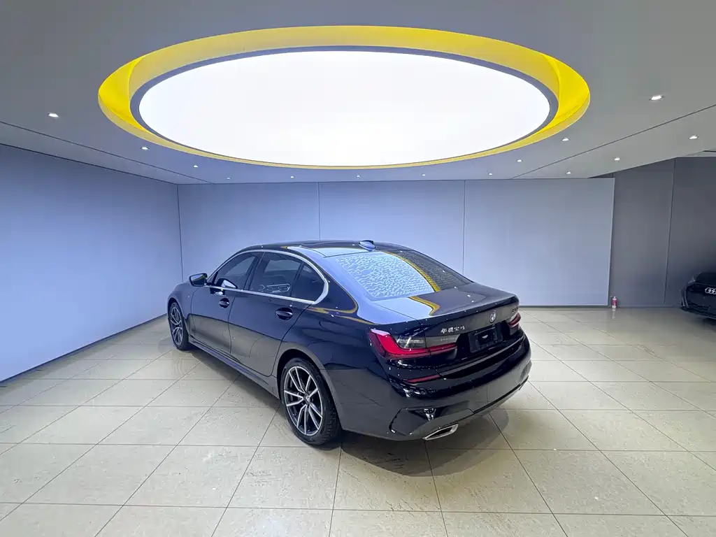 BMW 3 Series 2021