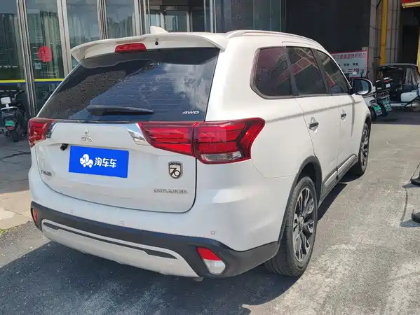 Mitsubishi Outlander 2019