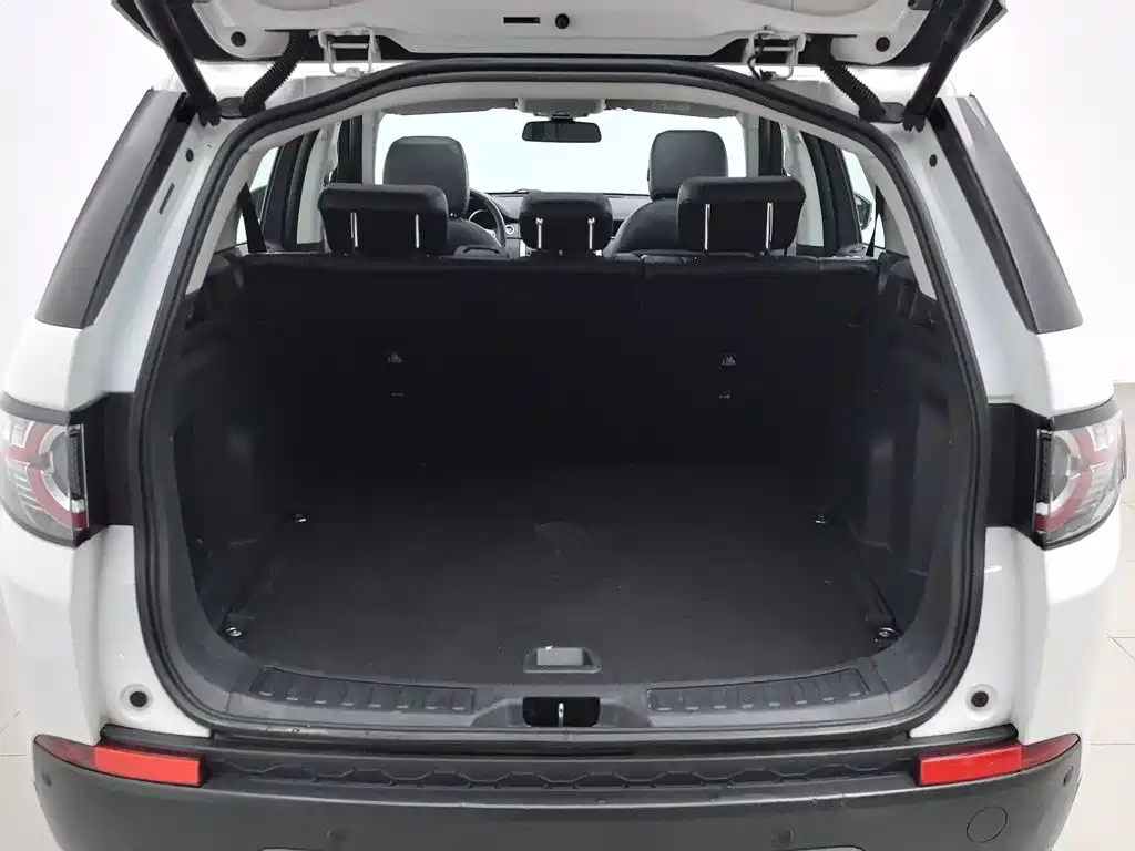 Land Rover Discovery Sport 2017 — фото 16
