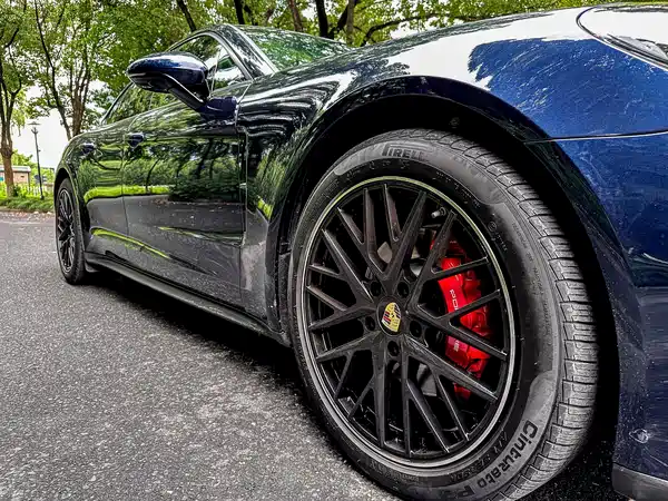 Porsche Panamera 2022