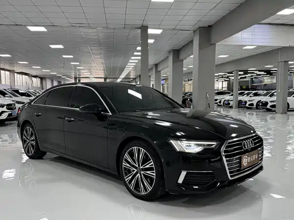 Audi A6L 2022