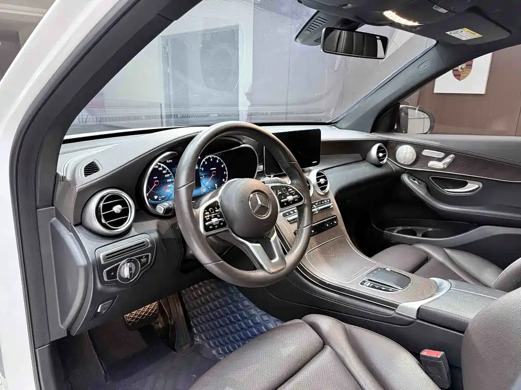 Mercedes-Benz GLC 2021 — фото 10