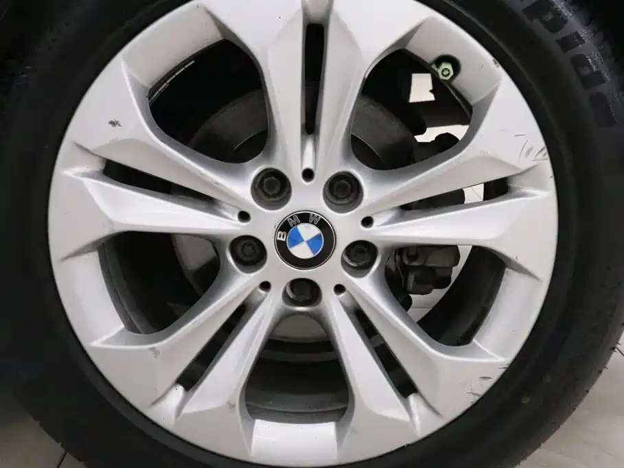 BMW X1 2016 — фото 18