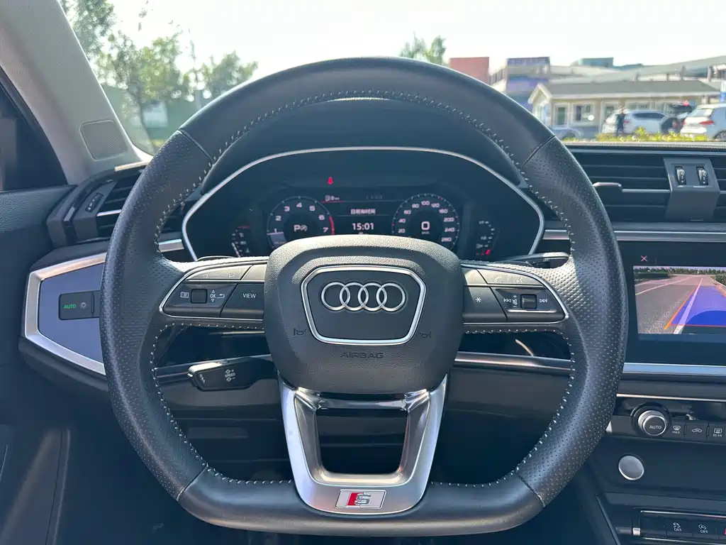 Audi Q3 Sportback 2020 — фото 9