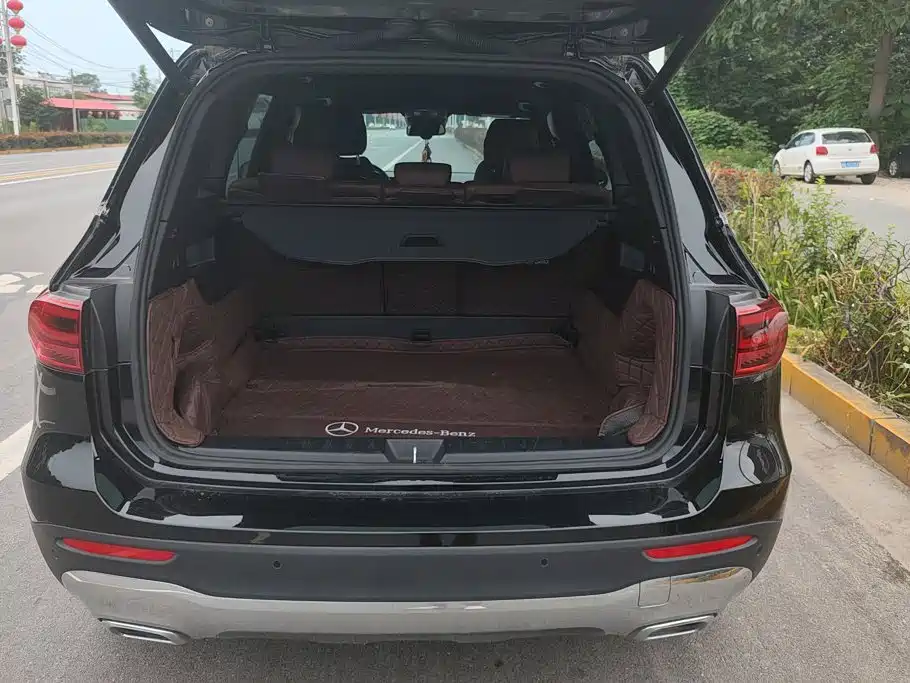 Mercedes-Benz GLB 2024