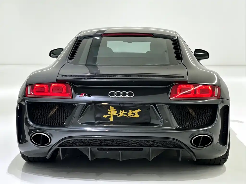 Audi R8 2010
