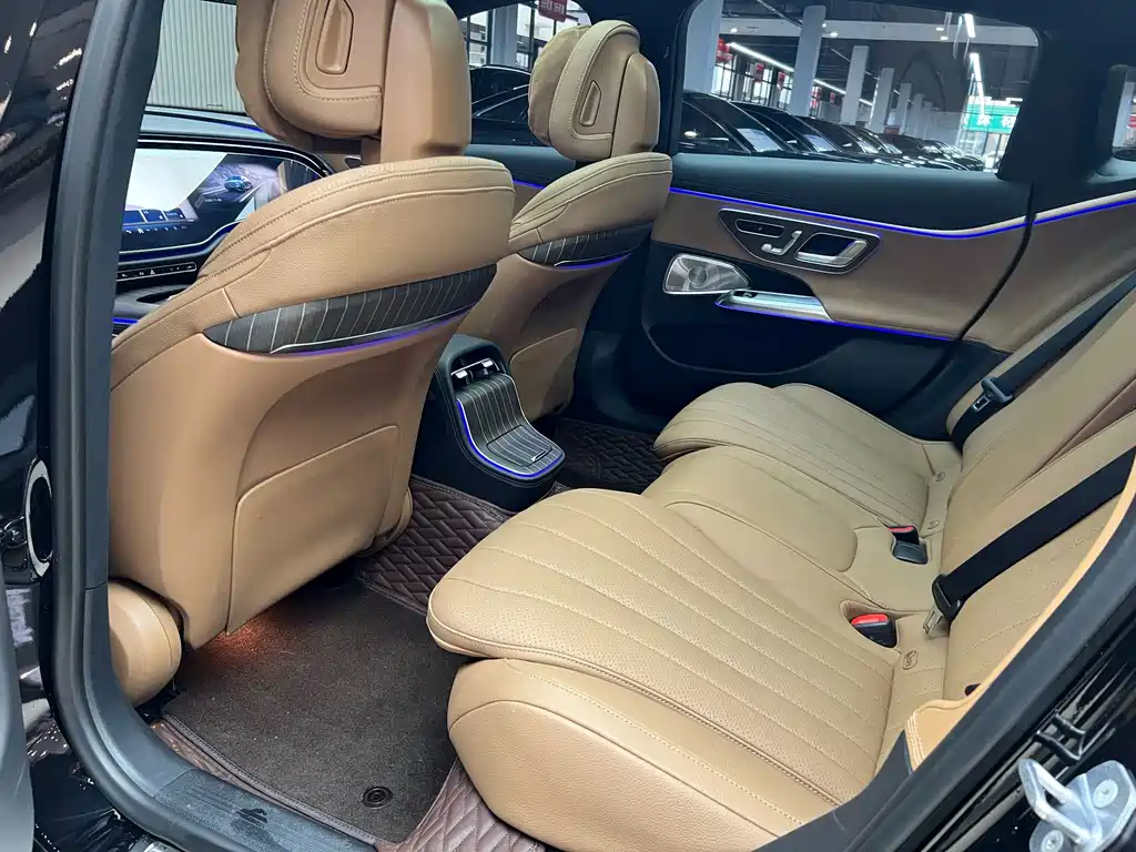Mercedes-Benz E-Class 2026 — фото 10