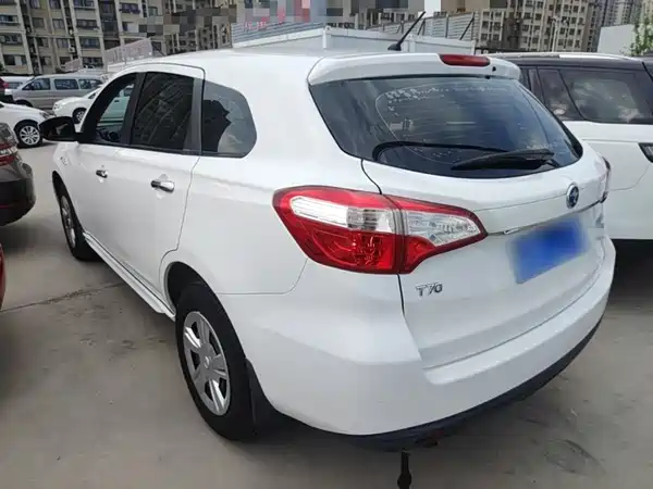 Venucia T70 2018