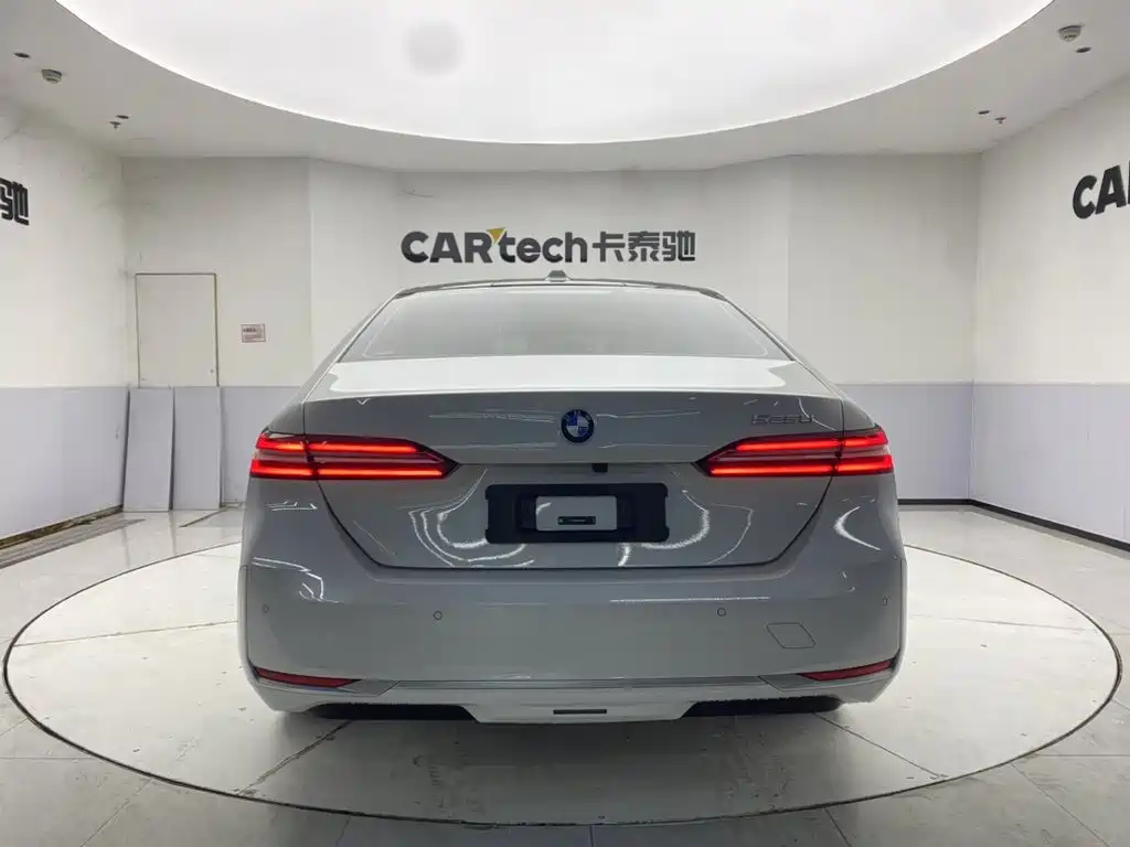 BMW 5 Series 2024