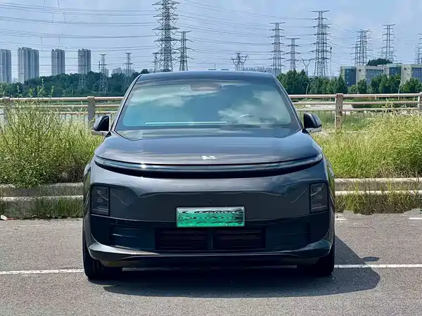 Li Auto L6 2024