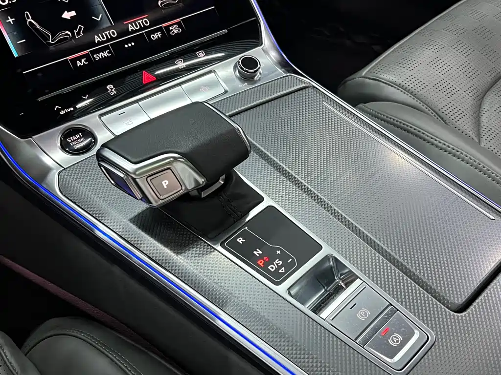 Audi A6L 2023 — фото 13