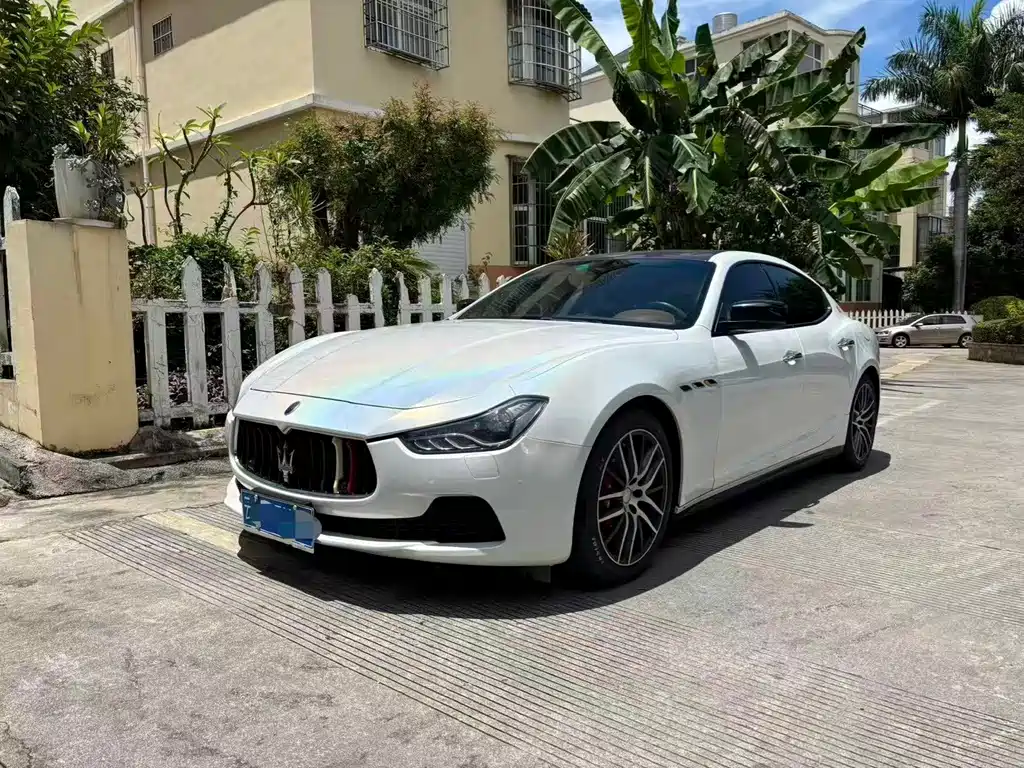 Maserati Ghibli 2015 — фото 1