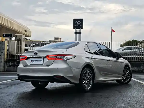 Toyota Camry 2021