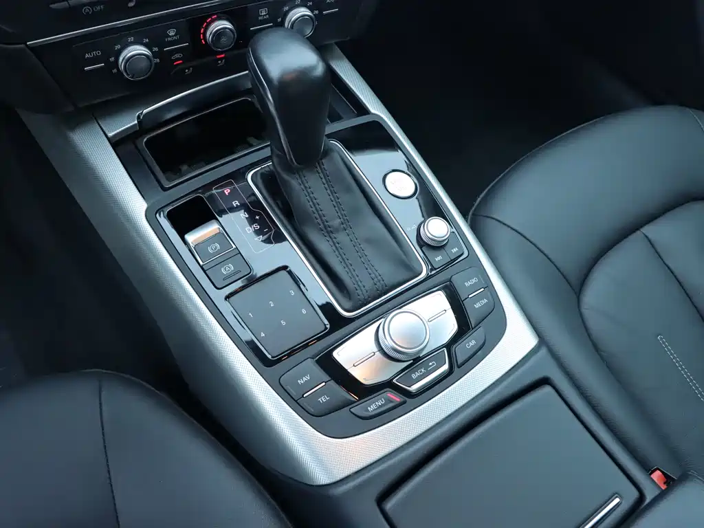 Audi A6L 2018 — фото 10